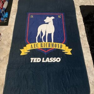 Ted Lasso A.F.C. Richmond Cast & Crew Promo Blanket Gift (RARE) 57X34